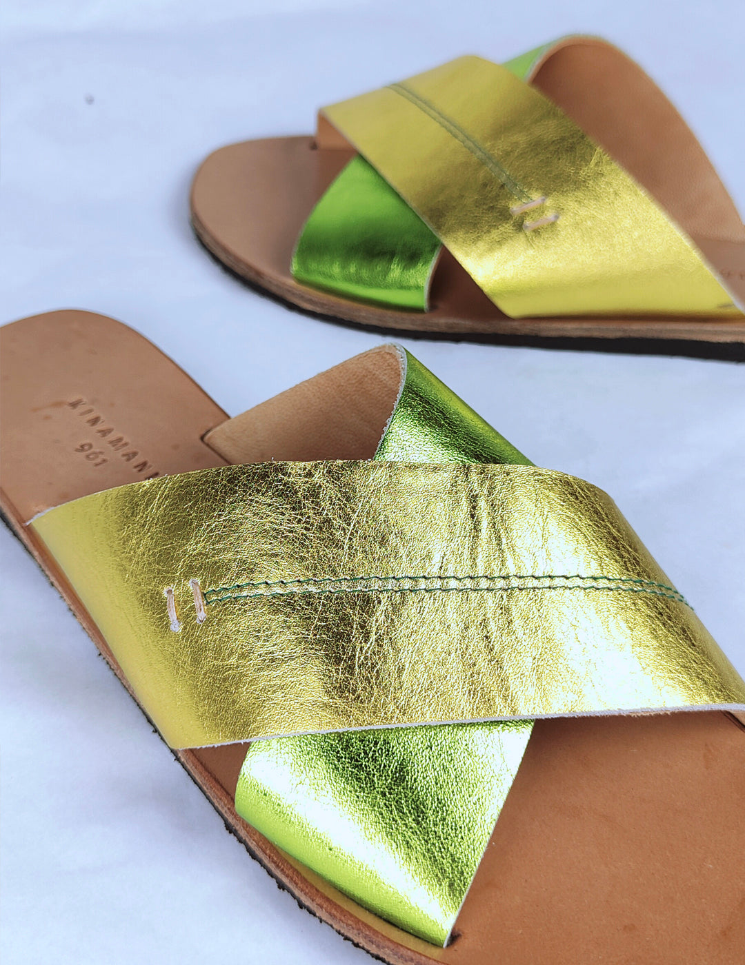 NAI - METAL GOLD GREEN