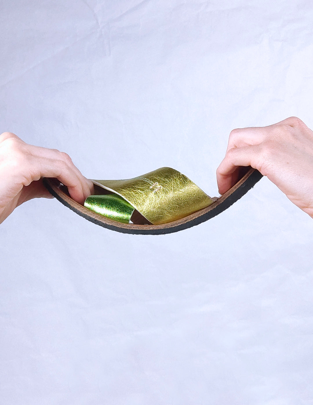 NAI - METAL GOLD GREEN